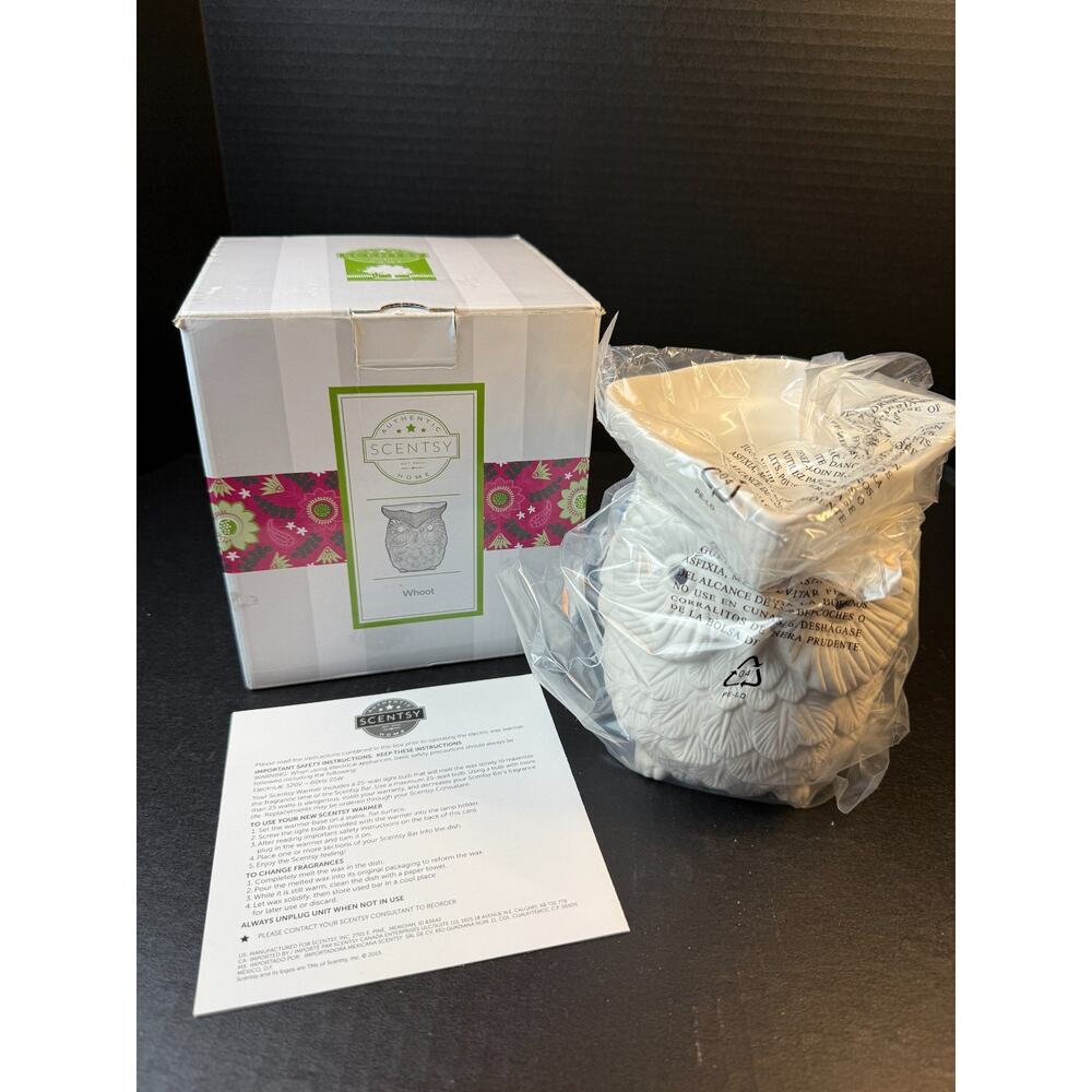 Scentsy “WHOOT” Owl Electric Wax Warmer +25 Watt Bulb